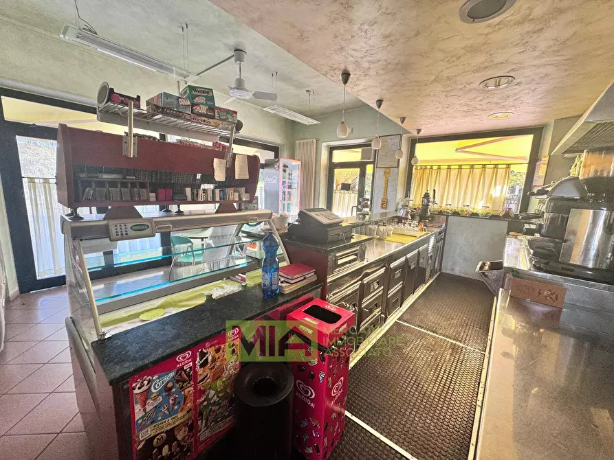 Immagine 1 di Locale commerciale in affitto  in Via Aso 26 a Ortezzano