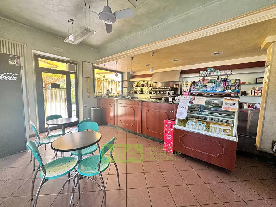 Immagine 2 di Locale commerciale in affitto  in Via Aso 26 a Ortezzano