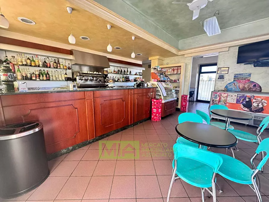 Immagine 5 di Locale commerciale in affitto  in Via Aso 26 a Ortezzano