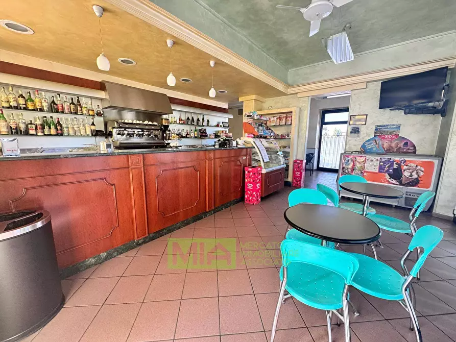 Immagine 6 di Locale commerciale in affitto  in Via Aso 26 a Ortezzano