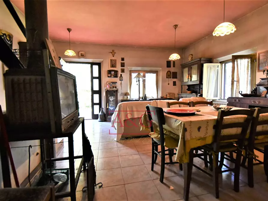 Immagine 6 di Casa semindipendente in vendita  in Contrada San Liberato SNC a San Ginesio