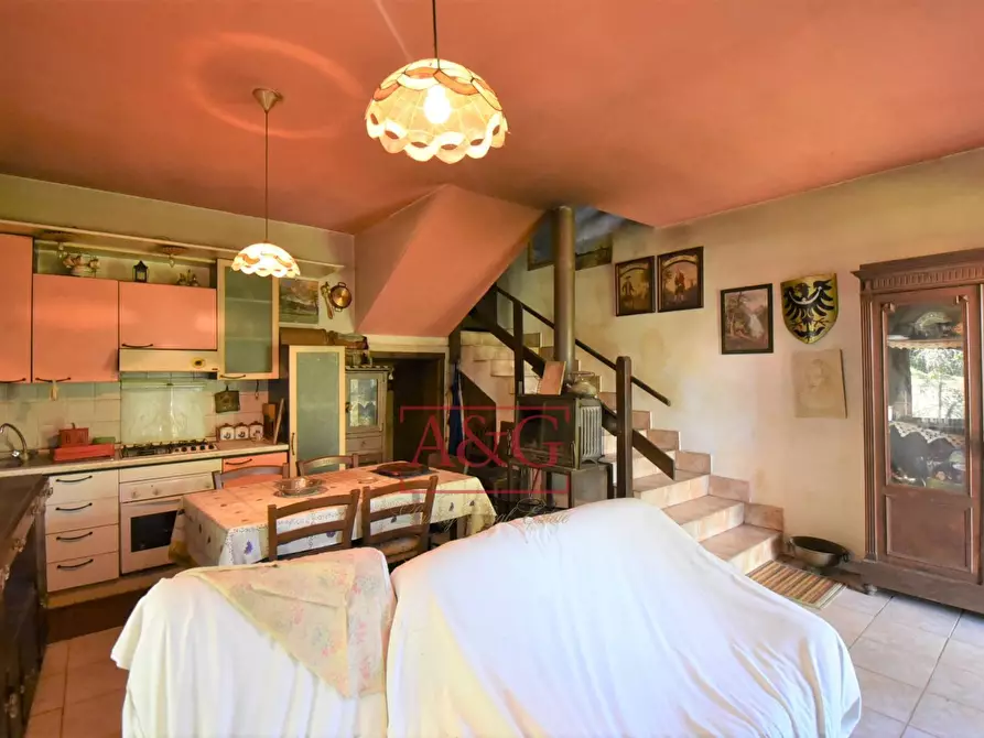 Immagine 9 di Casa semindipendente in vendita  in Contrada San Liberato SNC a San Ginesio