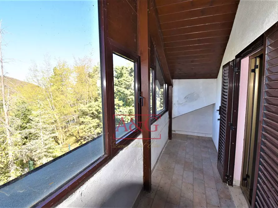 Immagine 25 di Casa semindipendente in vendita  in Contrada San Liberato SNC a San Ginesio