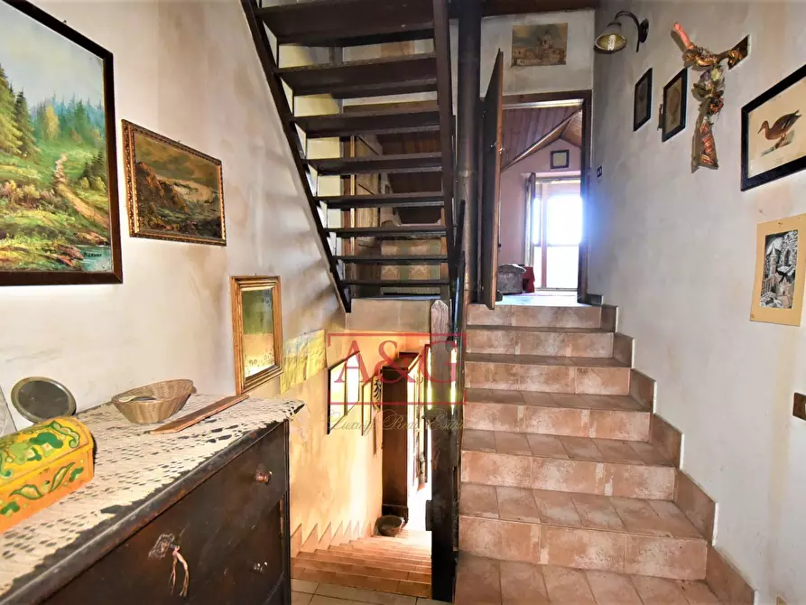 Immagine 26 di Casa semindipendente in vendita  in Contrada San Liberato SNC a San Ginesio