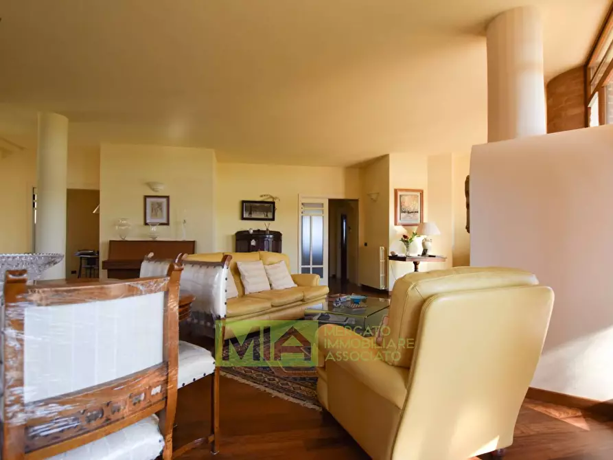 Immagine 10 di Appartamento in vendita  in Villa Rustici a Amandola