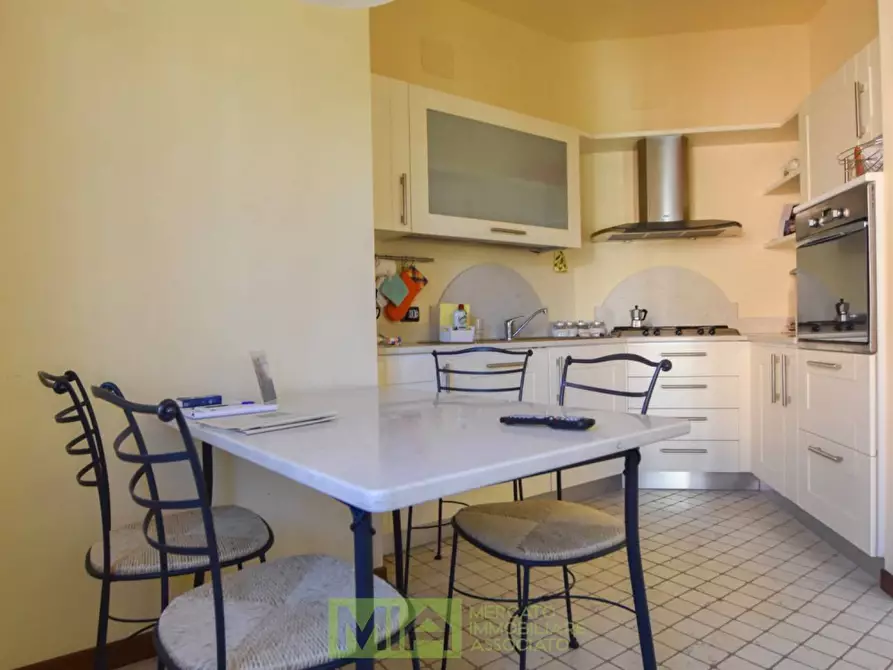 Immagine 31 di Appartamento in vendita  in Villa Rustici a Amandola