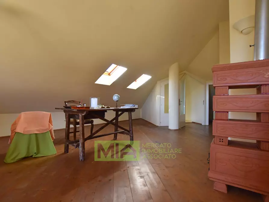 Immagine 46 di Appartamento in vendita  in Villa Rustici a Amandola