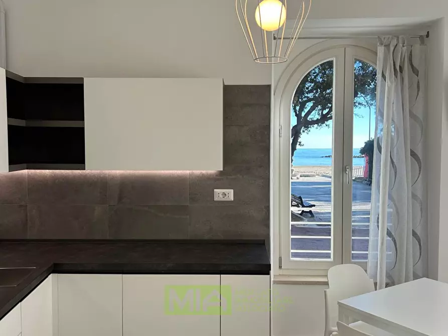 Immagine 1 di Appartamento in affitto  in via battisti 21a a Cupra Marittima