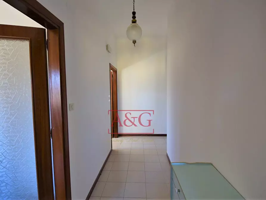 Immagine 9 di Appartamento in vendita  in via domenico sbarra 16 a Montefortino