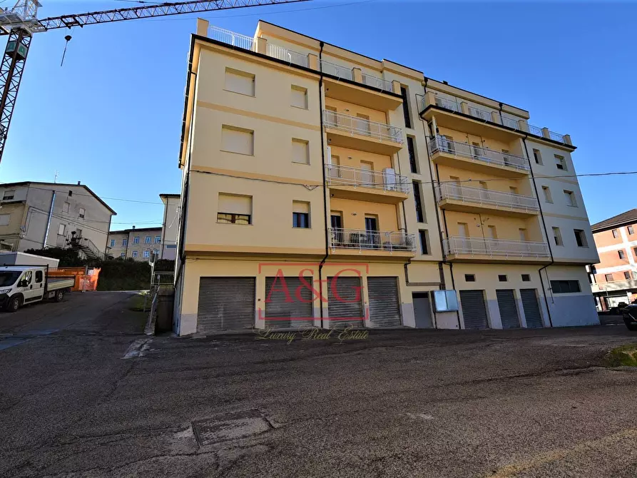 Immagine 17 di Appartamento in vendita  in via domenico sbarra 16 a Montefortino