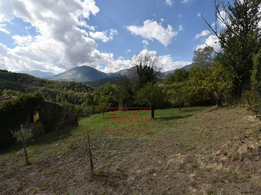 Immagine 9 di Rustico / casale in vendita  in villa casa paradisi superiore snc a Amandola