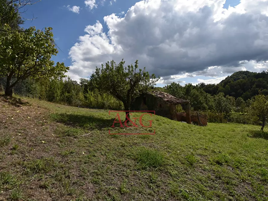 Immagine 10 di Rustico / casale in vendita  in villa casa paradisi superiore snc a Amandola