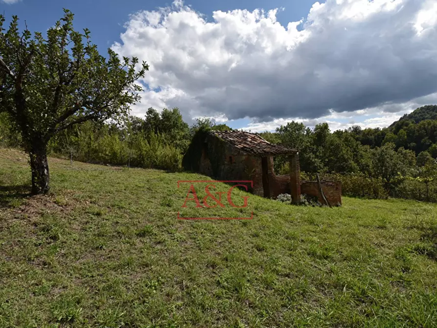 Immagine 17 di Rustico / casale in vendita  in villa casa paradisi superiore snc a Amandola