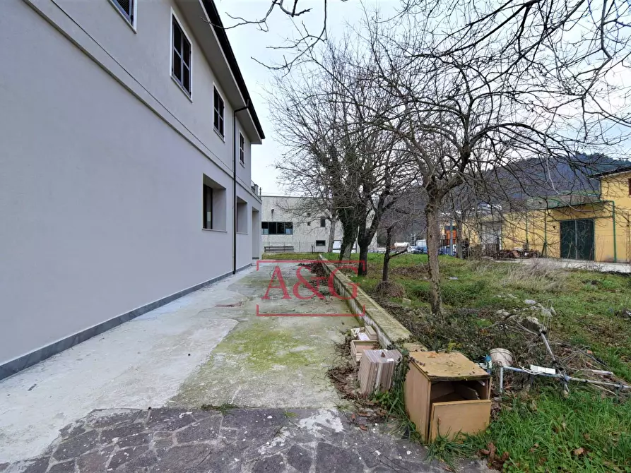 Immagine 5 di Villa in vendita  in Contrada pian di contro a Amandola