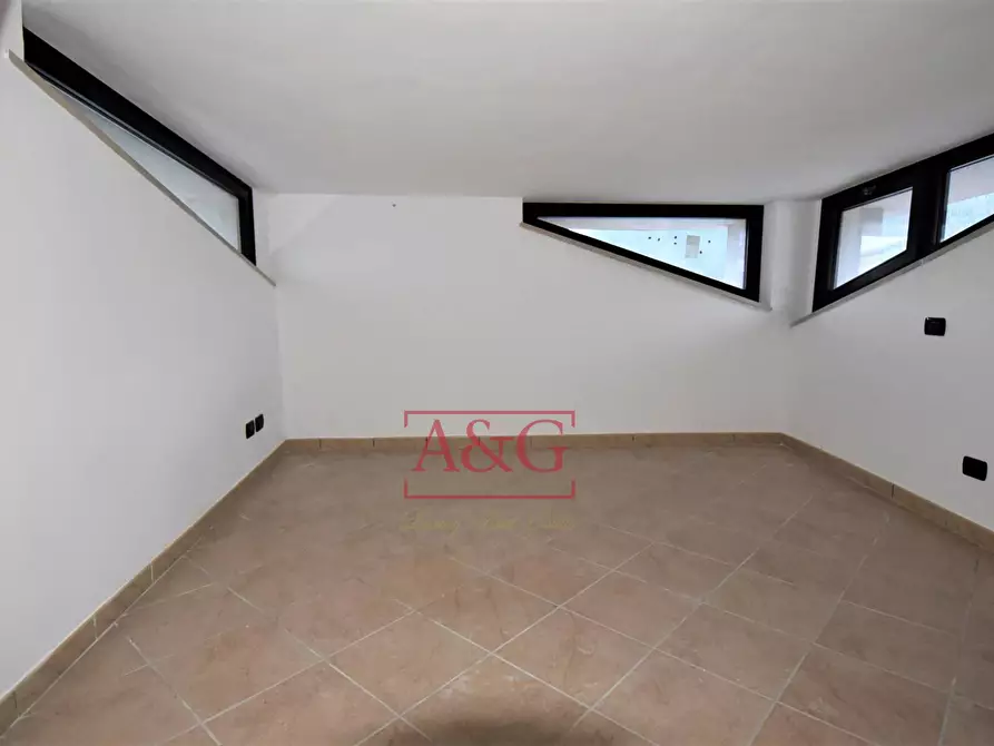 Immagine 31 di Villa in vendita  in Contrada pian di contro a Amandola