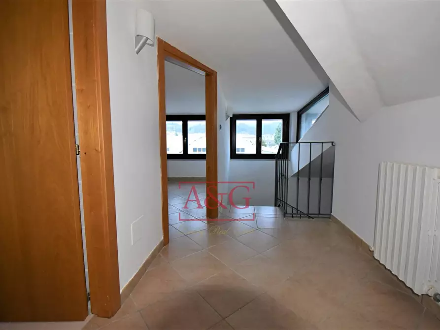 Immagine 32 di Villa in vendita  in Contrada pian di contro a Amandola