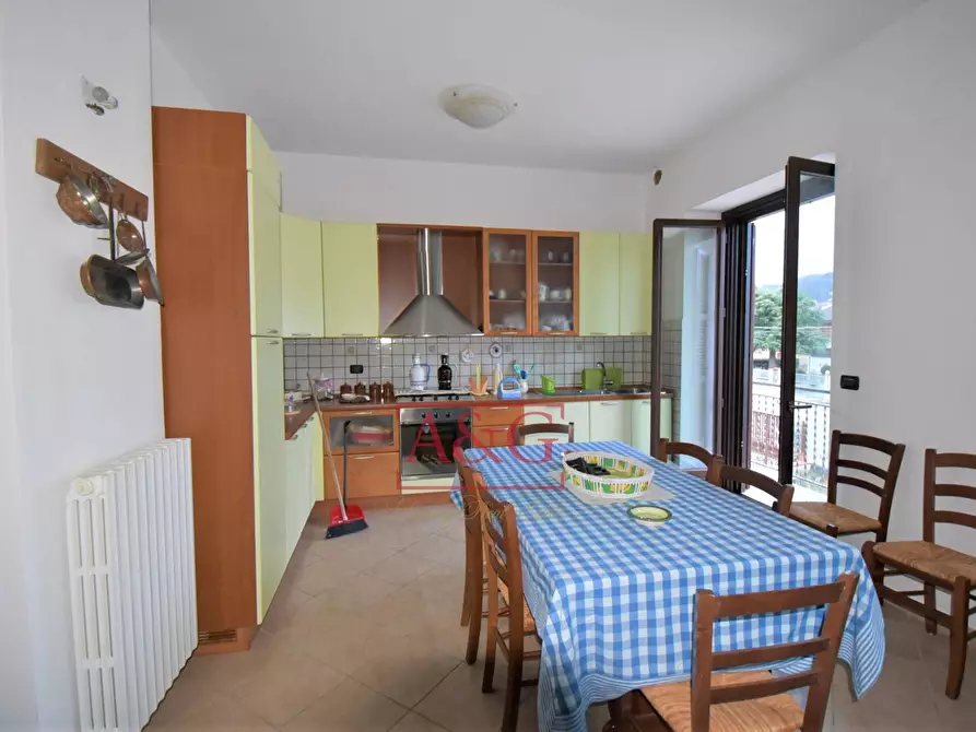 Immagine 15 di Villa in vendita  in Contrada pian di contro a Amandola