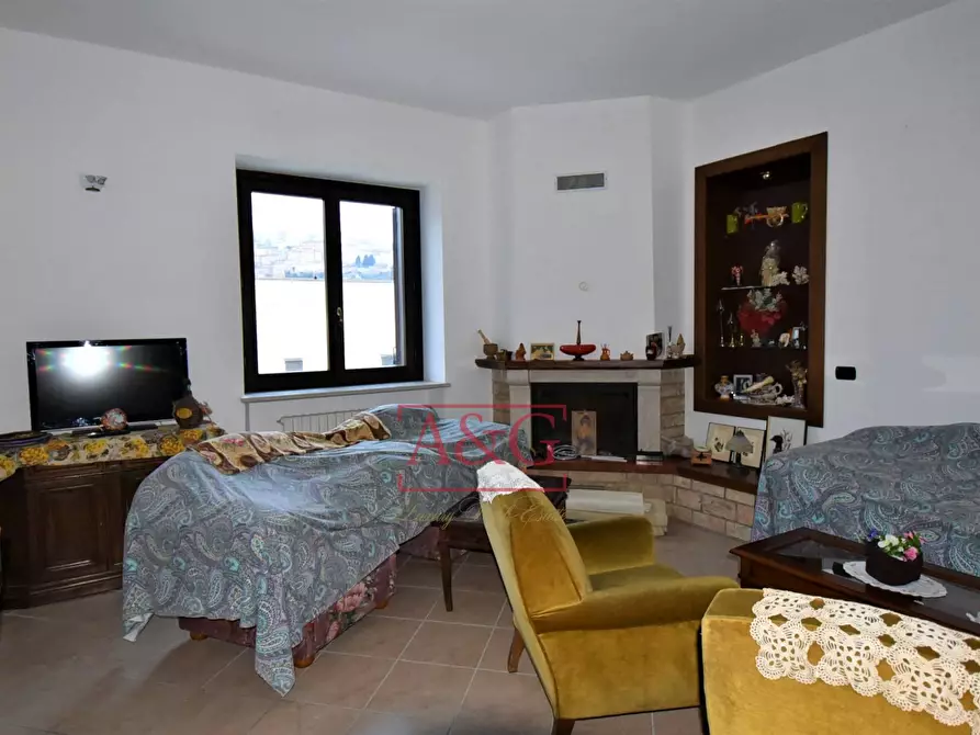Immagine 13 di Villa in vendita  in Contrada pian di contro a Amandola