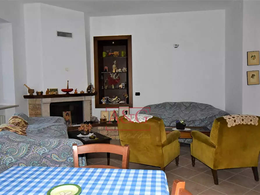 Immagine 16 di Villa in vendita  in Contrada pian di contro a Amandola