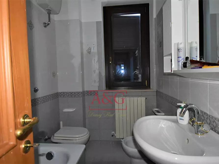 Immagine 33 di Villa in vendita  in Contrada pian di contro a Amandola