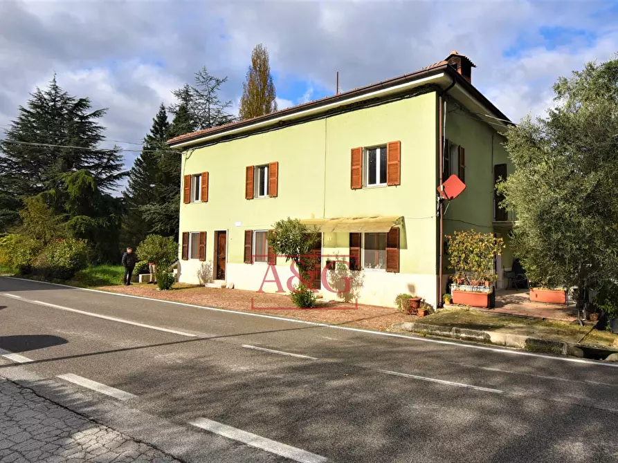 Immagine 2 di Appartamento in vendita  in Contrada Val Di Tenna 3 a Smerillo