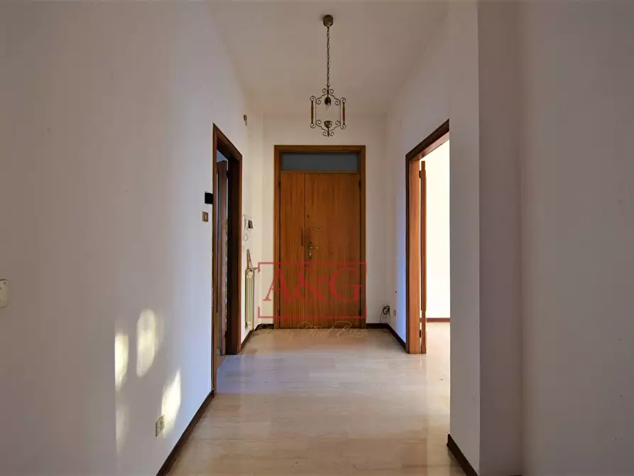 Immagine 12 di Appartamento in vendita  in Via Aldo Moro 22 a Amandola