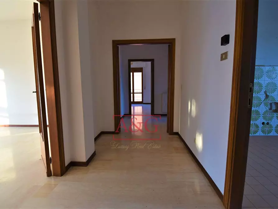 Immagine 13 di Appartamento in vendita  in Via Aldo Moro 22 a Amandola