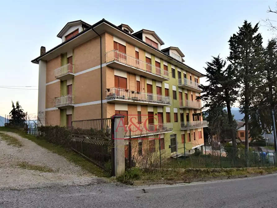 Immagine 33 di Appartamento in vendita  in Via Aldo Moro 22 a Amandola