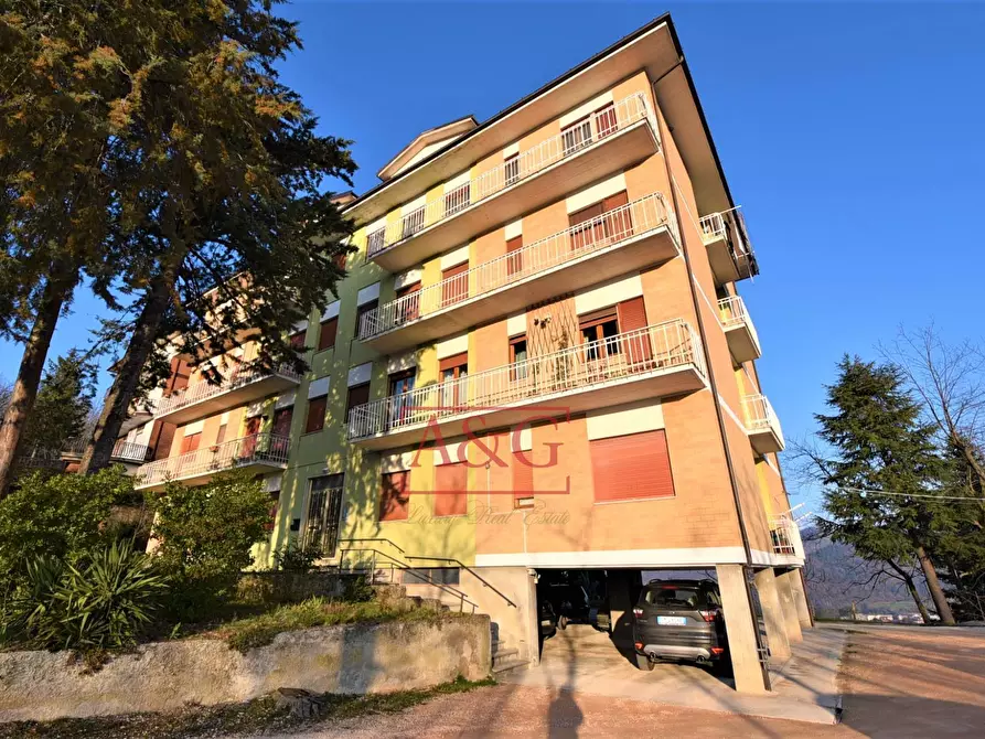 Immagine 19 di Attico in vendita  in Via Aldo Moro 22 a Amandola