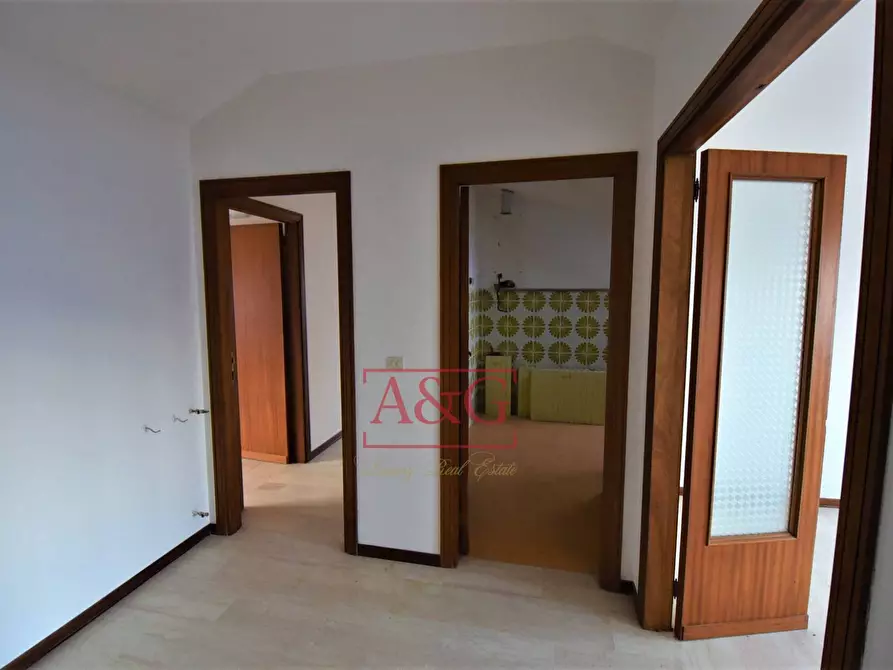 Immagine 3 di Attico in vendita  in Via Aldo Moro 22 a Amandola