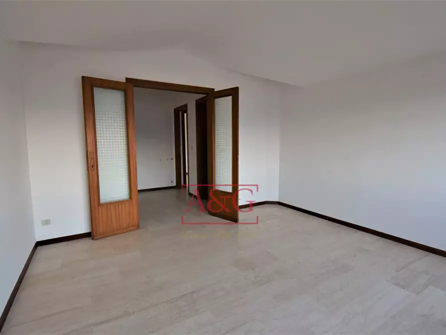 Immagine 6 di Attico in vendita  in Via Aldo Moro 22 a Amandola