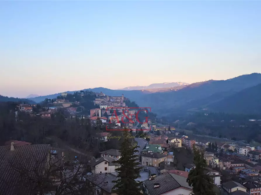 Immagine 23 di Attico in vendita  in Via Aldo Moro 22 a Amandola