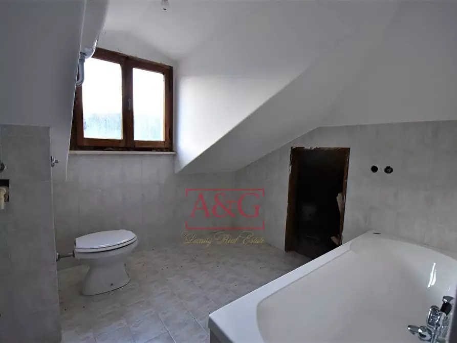 Immagine 14 di Attico in vendita  in Via Aldo Moro 22 a Amandola