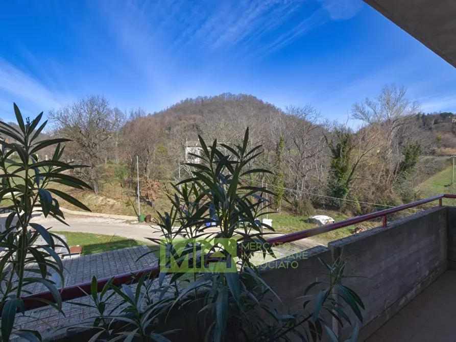 Immagine 10 di Appartamento in vendita  in Via Aldo Moro a Comunanza