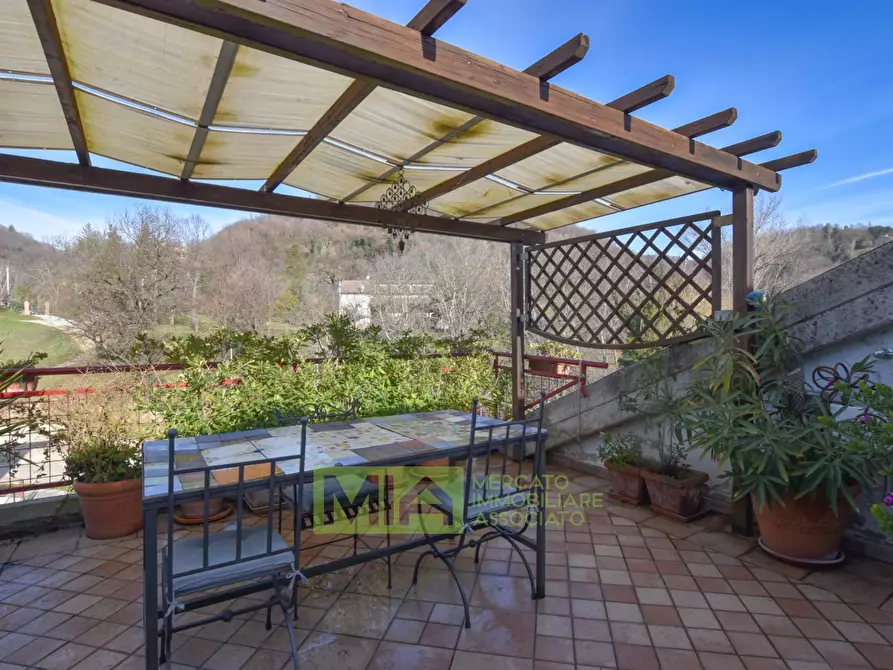 Immagine 41 di Appartamento in vendita  in Via Aldo Moro a Comunanza