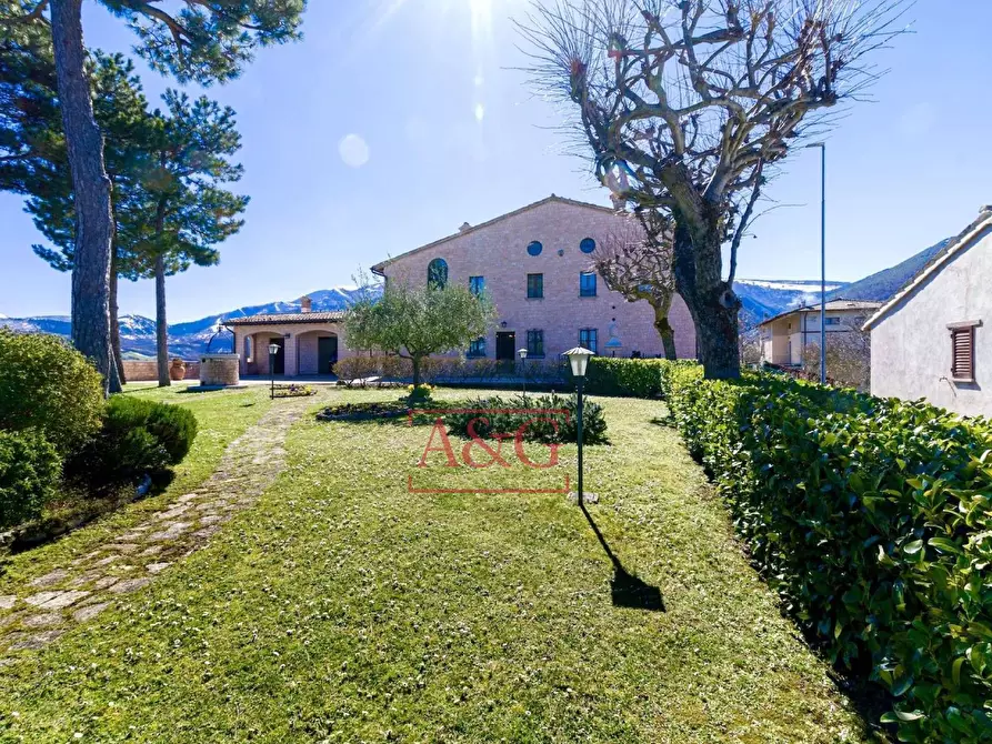 Immagine 83 di Villa in vendita  in serra 12 a Cagli