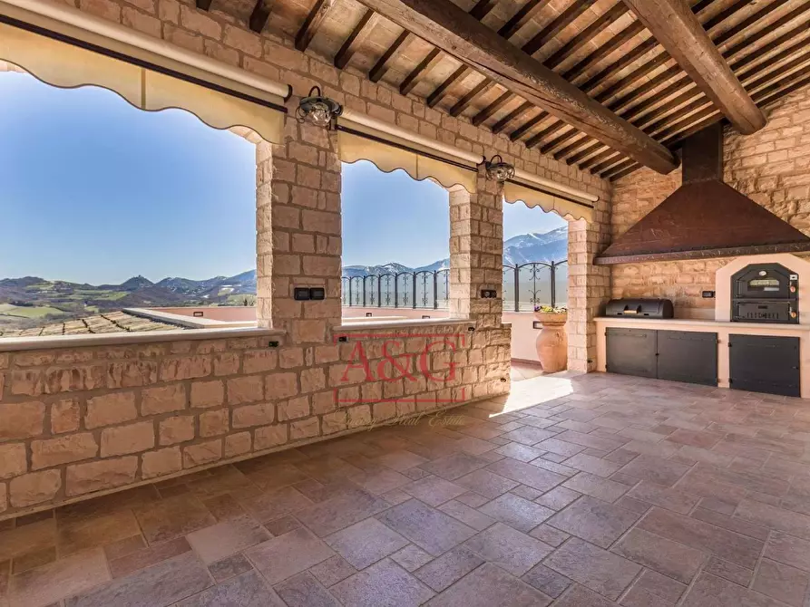 Immagine 88 di Villa in vendita  in serra 12 a Cagli