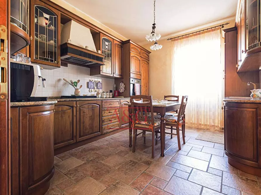 Immagine 98 di Villa in vendita  in serra 12 a Cagli