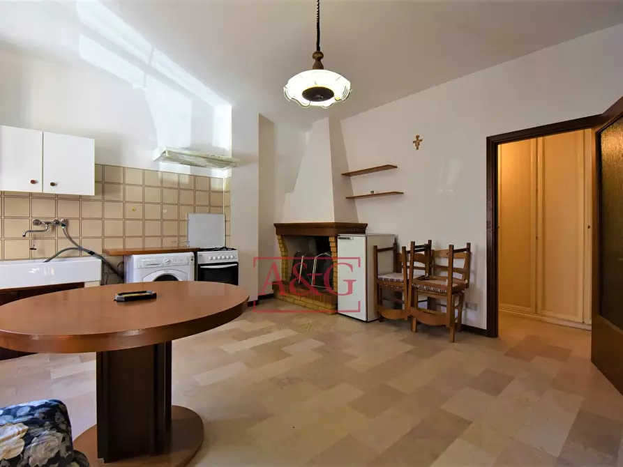 Immagine 10 di Appartamento in vendita  in Borgo San Tommaso 1 a Montedinove