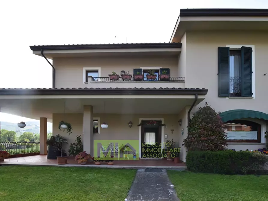 Immagine 6 di Villa in vendita  in Via Abbadia a Monterubbiano