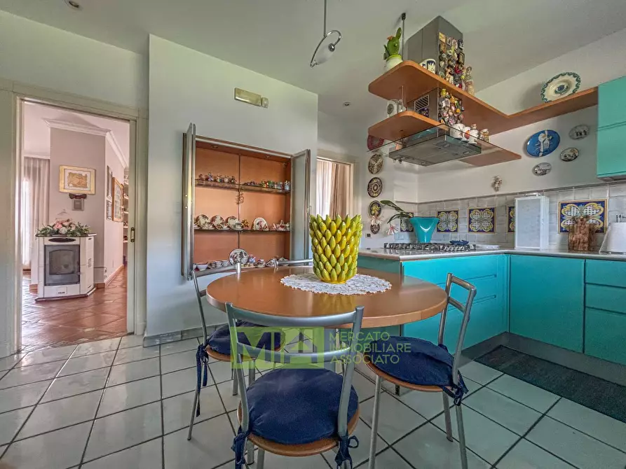 Immagine 22 di Villa in vendita  in Via Abbadia a Monterubbiano