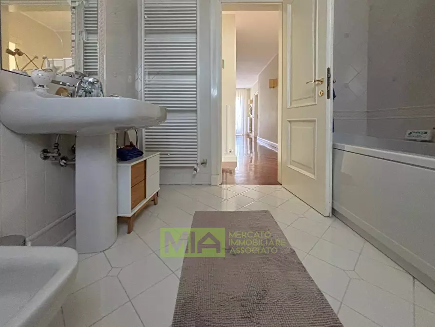 Immagine 60 di Villa in vendita  in Via Abbadia a Monterubbiano