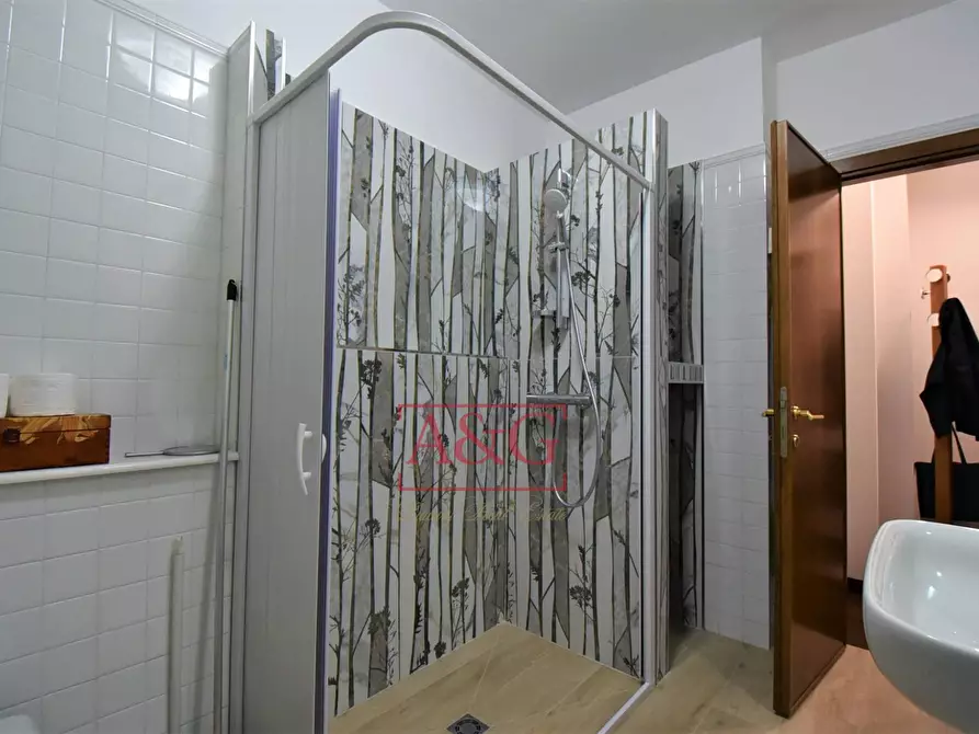 Immagine 18 di Casa indipendente in vendita  in Via Bruno Buozzi 44 a Sarnano