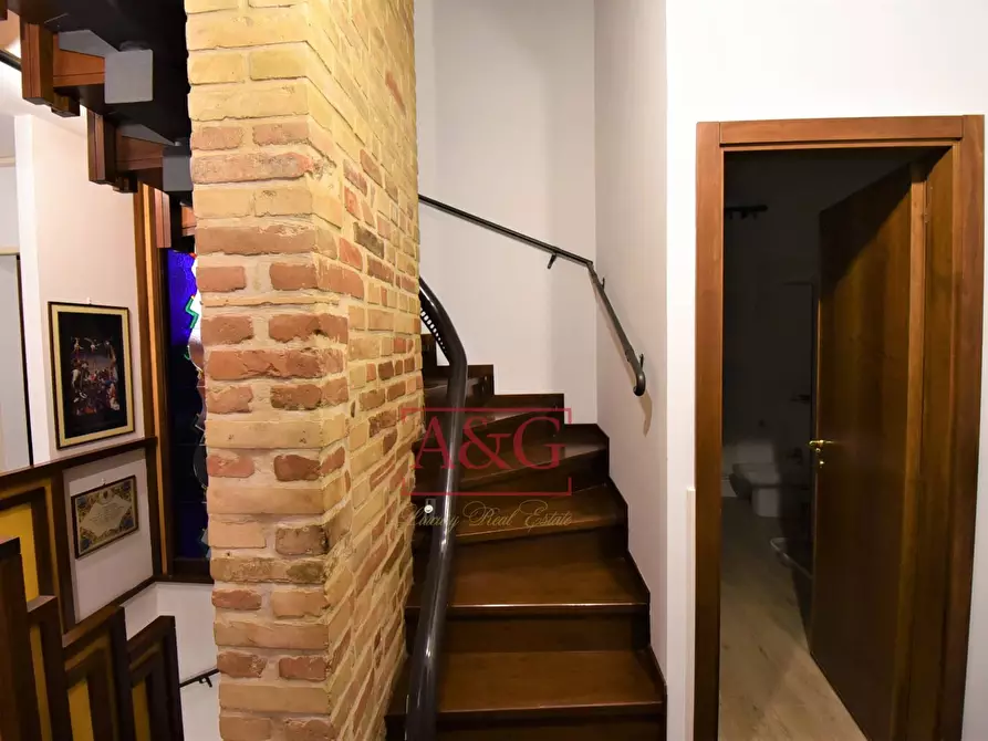 Immagine 13 di Casa indipendente in vendita  in Via Bruno Buozzi 44 a Sarnano