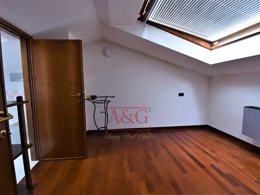 Immagine 25 di Casa indipendente in vendita  in Via Bruno Buozzi 44 a Sarnano