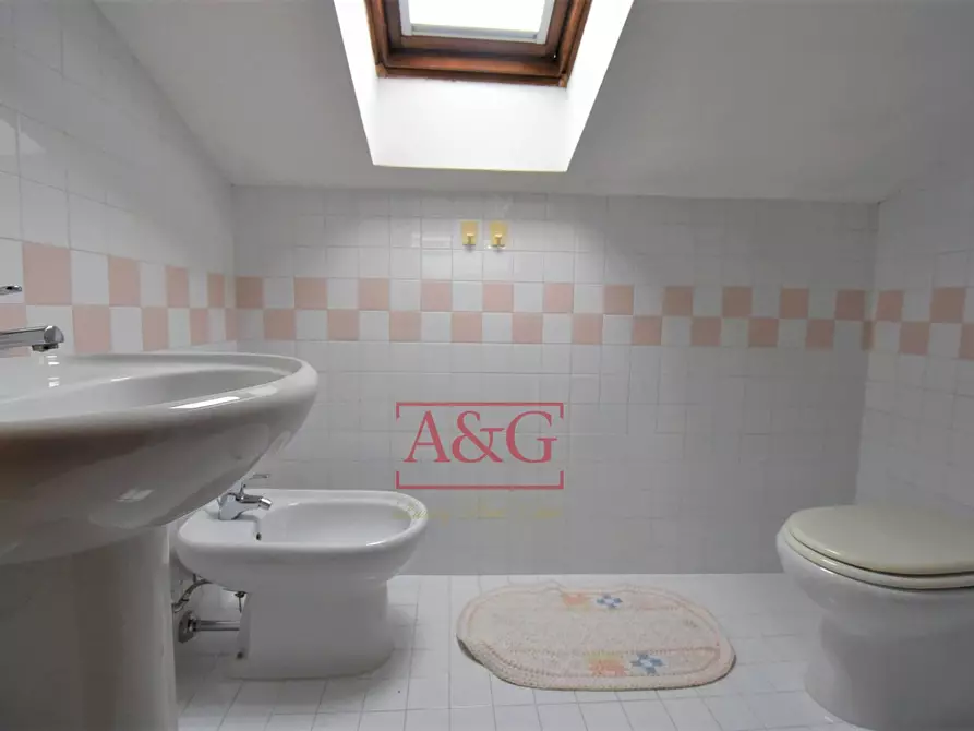 Immagine 26 di Casa indipendente in vendita  in Via Bruno Buozzi 44 a Sarnano