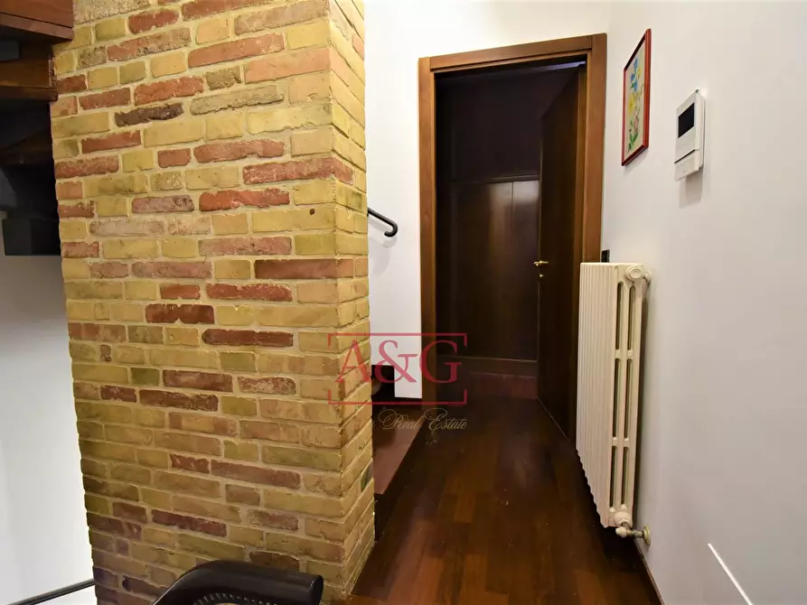 Immagine 35 di Casa indipendente in vendita  in Via Bruno Buozzi 44 a Sarnano
