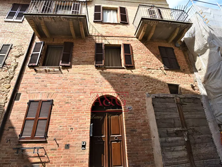 Immagine 2 di Casa indipendente in vendita  in Via Bruno Buozzi 44 a Sarnano