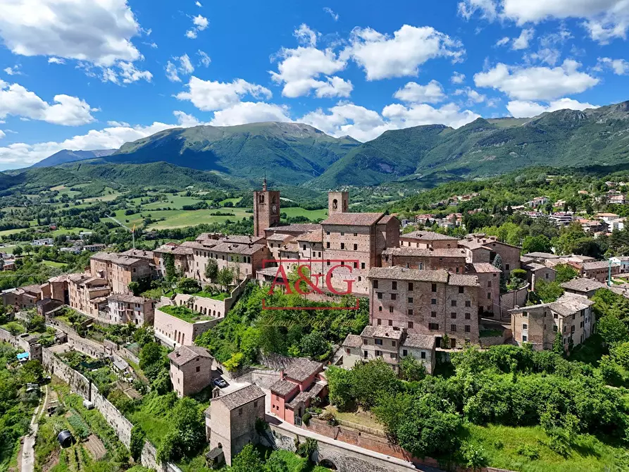 Immagine 1 di Casa indipendente in vendita  in Via Bruno Buozzi 44 a Sarnano