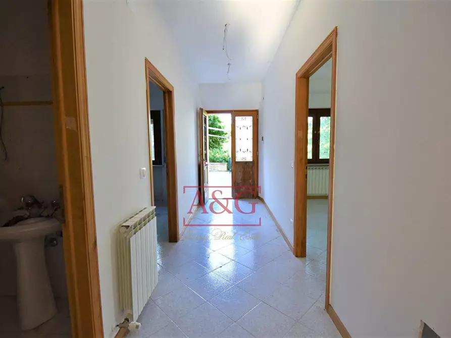 Immagine 7 di Appartamento in vendita  in Viale Stradone 50 a Montemonaco